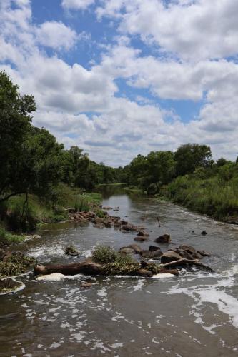 Cradle Moon lakeside Lodge Hiking Route Images of dam