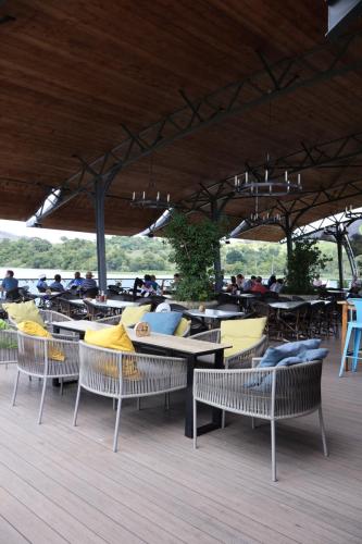 Cradle Moon lakeside Lodge Hiking Route Images of dam